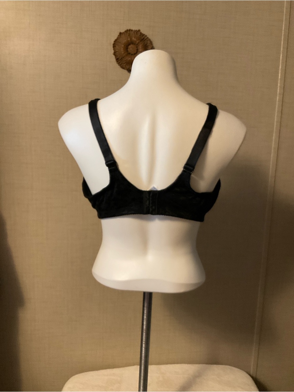 Wacoal Black Full Coverage Underwire Bra - Picture 3 of 8